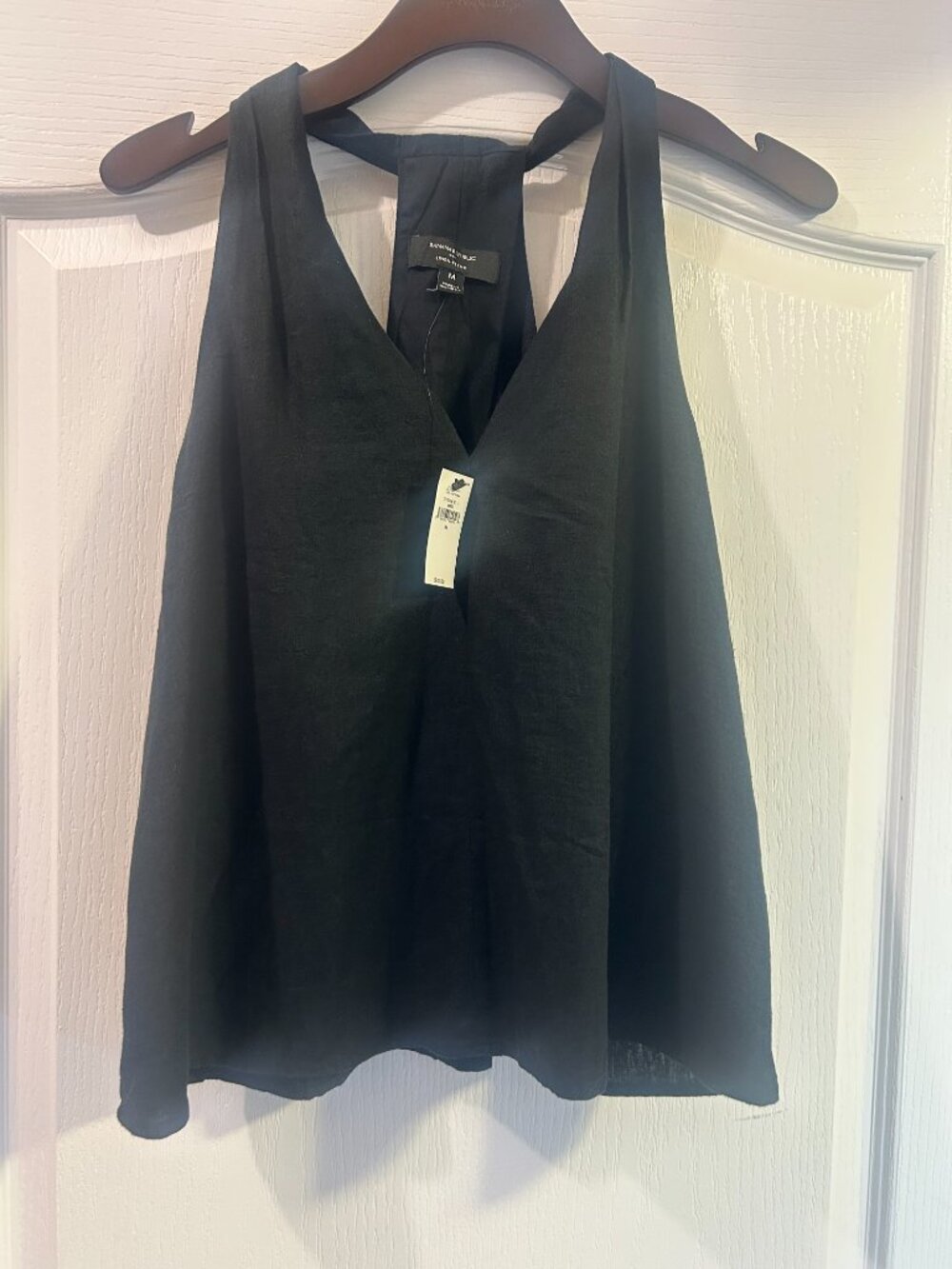 NEW Black BANANA REPUBLIC V-Neck Sleeveless Linen Blend Flowy Tank M NWT